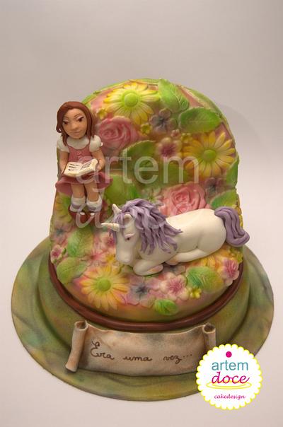 Once upon a time ... - Cake by Margarida Guerreiro
