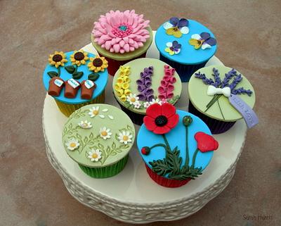 Cottage Garden Cupcakes - Cake by sarah