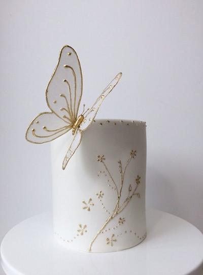 Wafer paper Butterfly  - Cake by Audrey