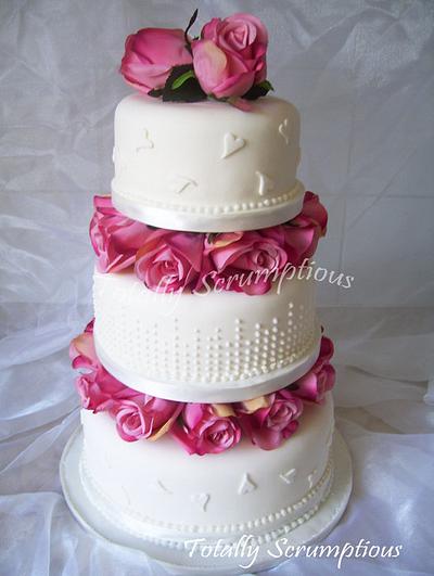 Dreamy Roses - Cake by Totally Scrumptious
