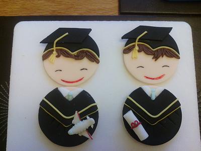 Graduation cupcakes - Cake by NooMoo