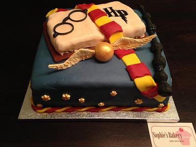 Harry Potter cake - Cake by Sophie's Bakery