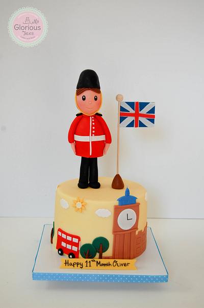 London Theme - Cake by funni