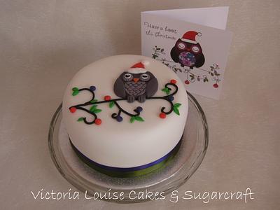 Owl Christmas Cake - Cake by VictoriaLouiseCakes