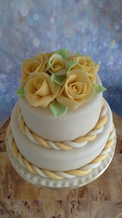 marzipan  flowers and cake covering - Cake by milkmade