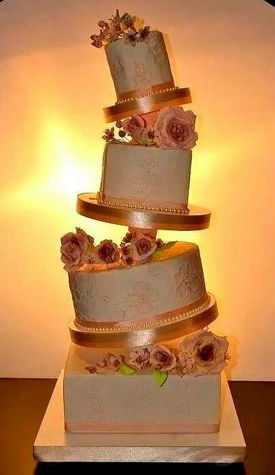 CAKE BODA - Cake by SU.! CUPCAKE