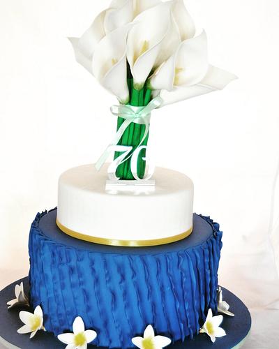 Arum Lilies & Frangipani Cake - Cake by Laura Templeton