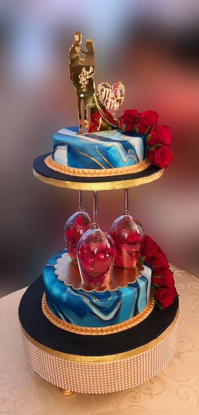 Blue Wedding cake with roses - Cake by DessertBoxByDolly