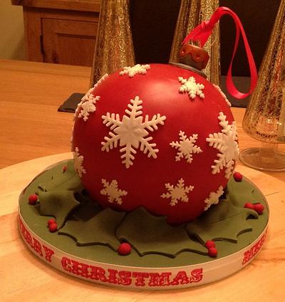Christmas bauble  - Cake by 2wheelbaker