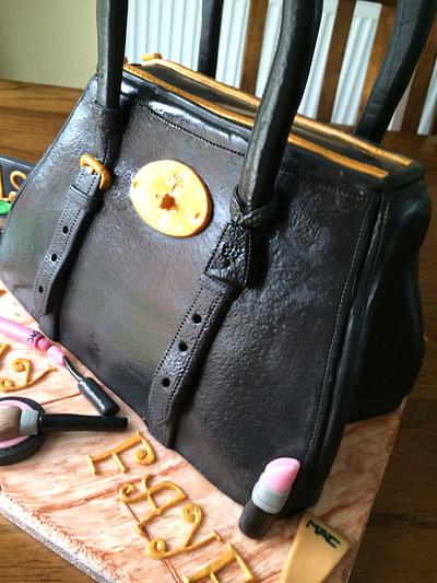 Mulberry Tote Bag with Makeup cake - Cake by burniescakesandbakes
