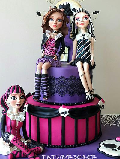 monster high cake - Cake by tatlibirseyler 