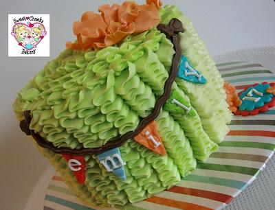 Ruffles and Bunting - Cake by Jenny