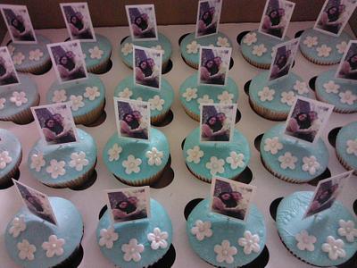 Blue aniversary cupcakes - Cake by Wanda