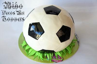 Soccer Ball Cake  - Cake by BiboDecosArtToppers 