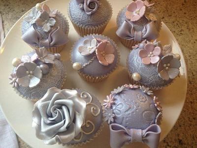 Vintage Cupcakes - Cake by The Eden Cupcake Company