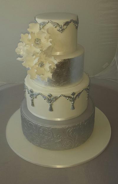 wedding cake - Cake by Paul Delaney of Delaneys cakes