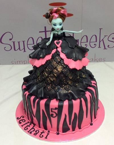 Frankie Monster High - Cake by beasweet