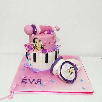 Violetta  - Cake by Sabrina Adamo 