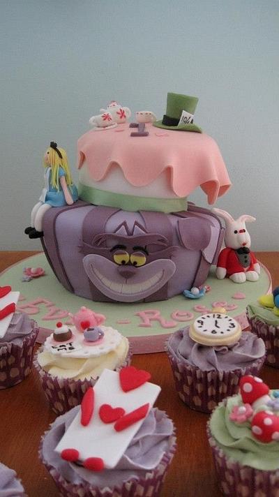 Alice in wonderland  - Cake by Katy Pearce 