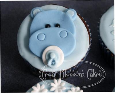 Baby hippo cupcakes - Cake by ozgirl39