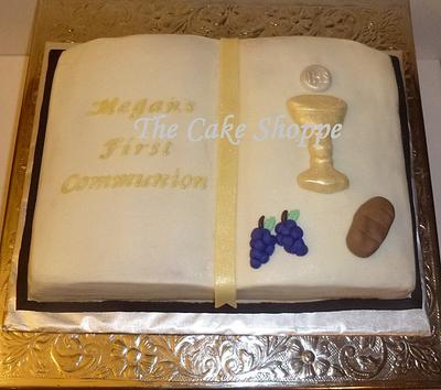 First Communion cake - Cake by THE CAKE SHOPPE