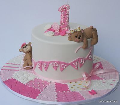 Patchwork Teddies - Cake by Jo Finlayson (Jo Takes the Cake)