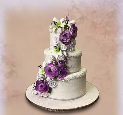 Purple Roses - Cake by MsTreatz