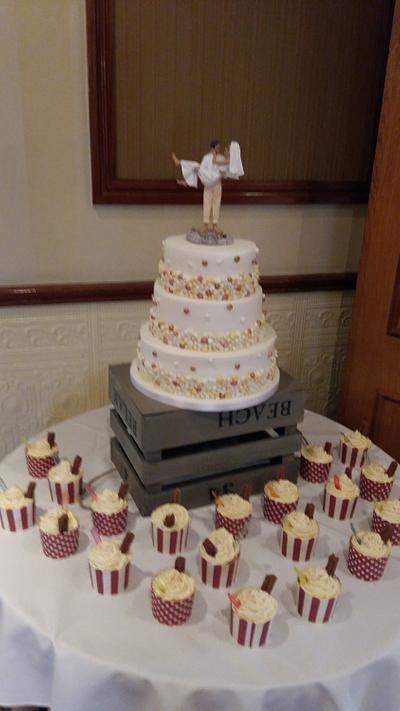 beach wedding cake - Cake by Little monsters Bakery