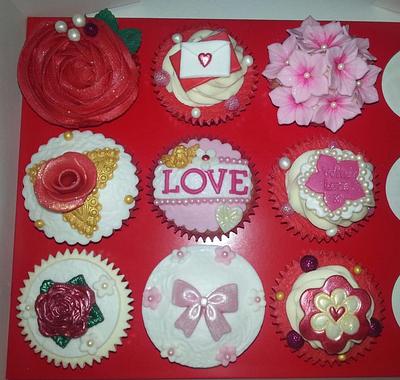 Valentine Cupcakes :) - Cake by Elaine's Cheerful Colourful Cupcakes