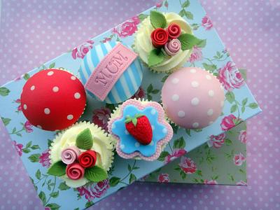 Mothers Day Cupcakes  - Cake by Truly Madly Sweetly Cupcakes