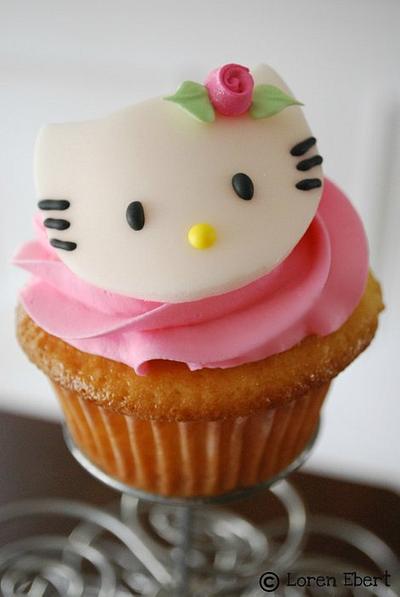 Hello Kitty Cupcakes! - Cake by Loren Ebert