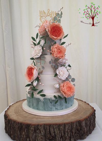 Floral Wedding - Cake by Blossom Dream Cakes - Angela Morris