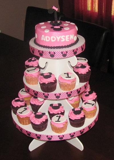 Minnie Mouse cupcake tower - Cake by Jaybugs_Sweet_Shop