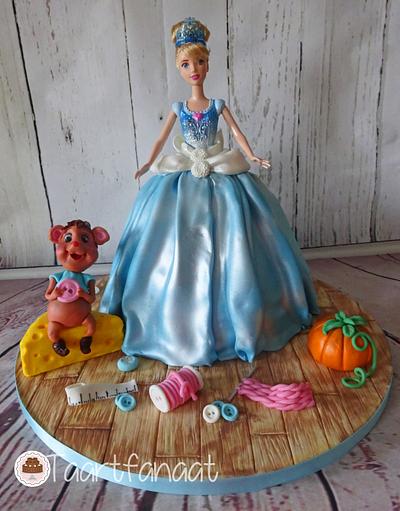 Cinderella  - Cake by Siep