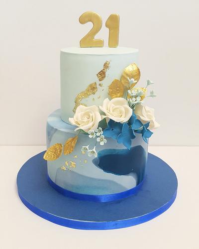 21st Birthday cake. - Cake by Bella's Cakes 