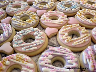 Donut cookies - Cake by Dina - Paper and Sugar
