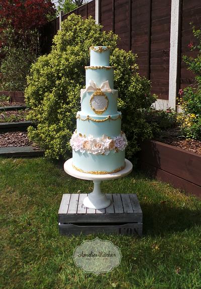 Marie Antoinette Wedding Cake - Cake by Helen Ward