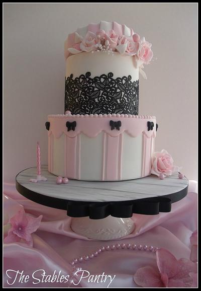 Vintage Hatbox Cake  - Cake by The Stables Pantry 