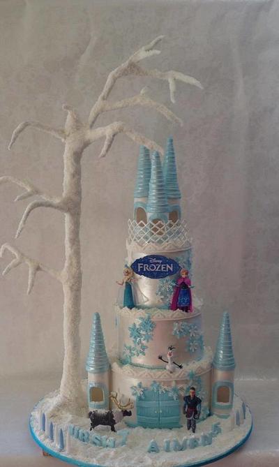 Frozen castle cake - Cake by Cakes for mates