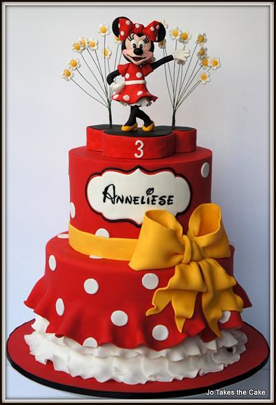 Classic Minnie mouse - Cake by Jo Finlayson (Jo Takes the Cake)