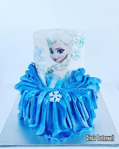 Elsa - Cake by Dina's Tortenwelt 