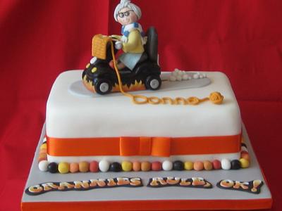 Grannies on Tour - Cake by marynash13