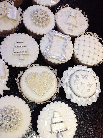 Wedding cupcakes - Cake by Andrias cakes scarborough