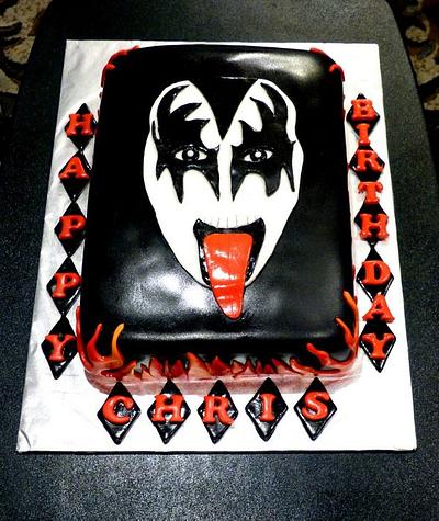 Kiss Birthday Cake - Cake by rockinrattie