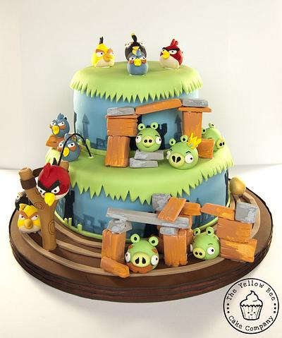 Angry Birds - Cake by Yellow Bee Sugar Art by Vicky Teather