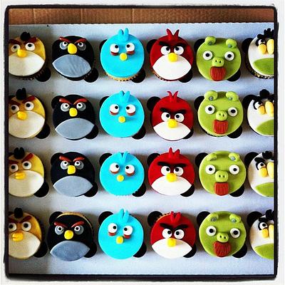 Angry Birds Cupcakes - Cake by Ambeverly