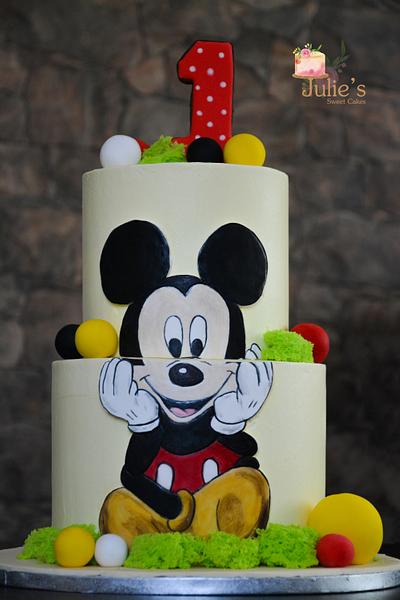 Mickey Mouse cake - Cake by Julie's Sweet Cakes