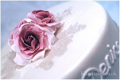 Roses and Lace - Cake by Katy Davies