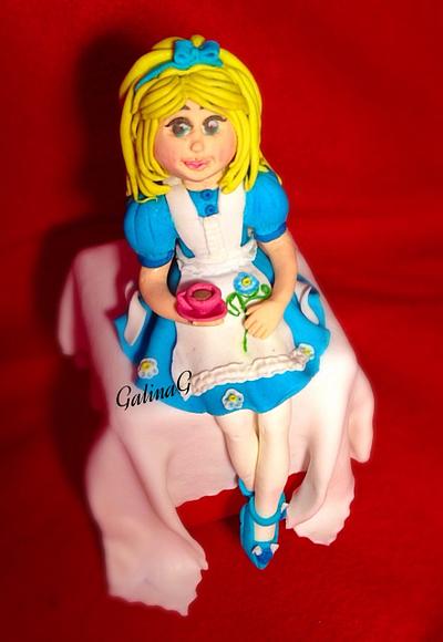 Alice - Cake by Galinasweet