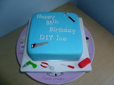 85th Birthday cake - Cake by Jodie Innes